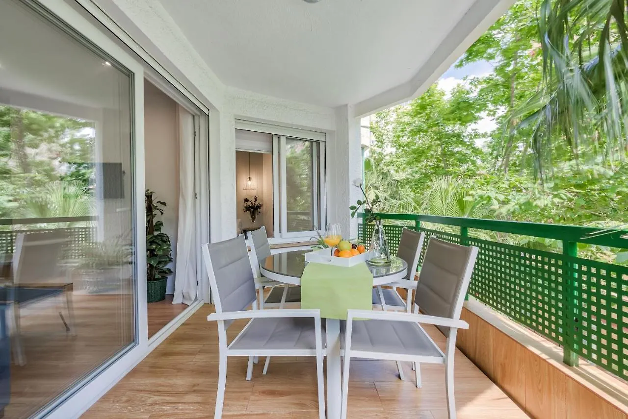 Sur Suites Pauli Fuengirola 0*,  Spain